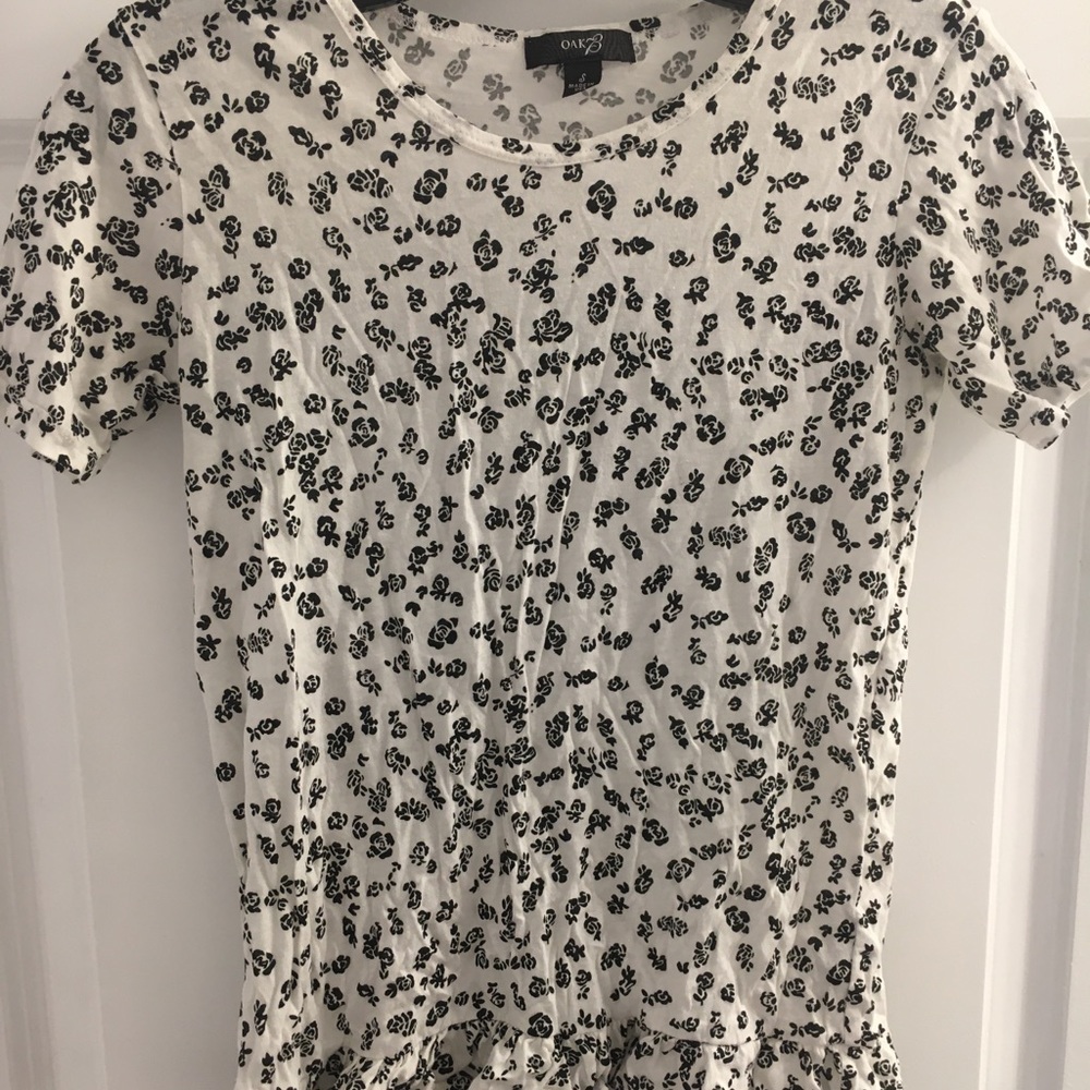 White and black Oak 73 t shirt